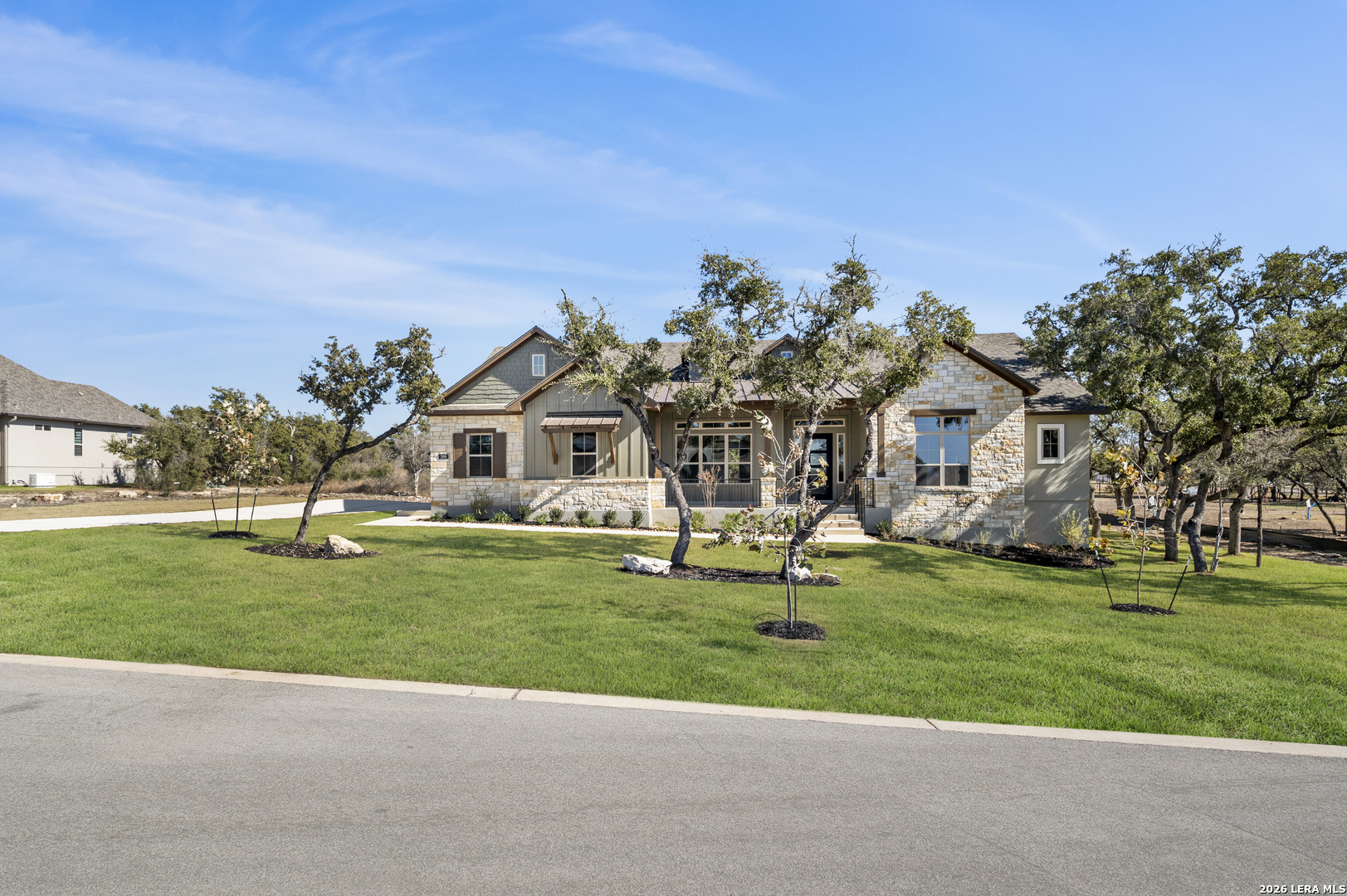 399 James Way — photo 1