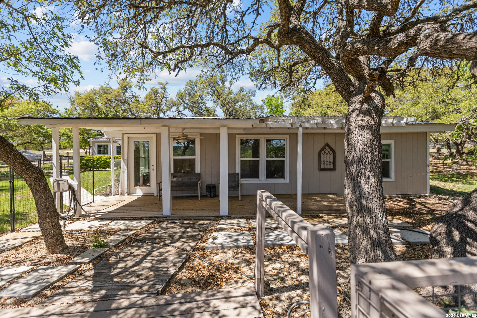 130 Scenic View Dr — photo 1