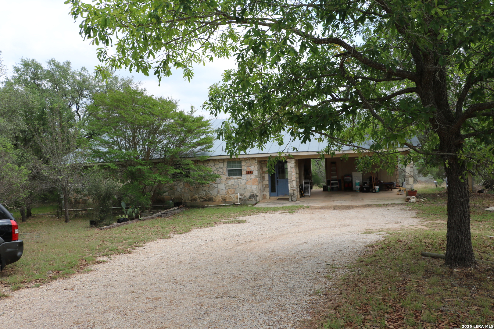 1307 Comanche Path — photo 1