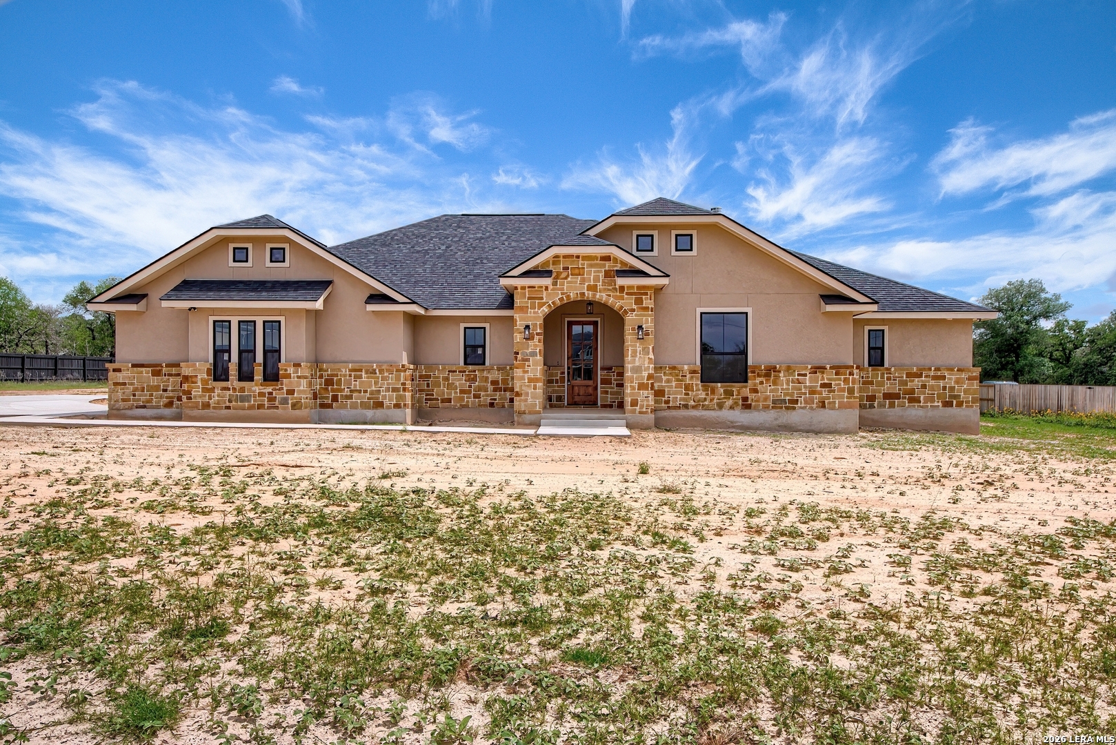 116 Hondo Ridge Dr — photo 1
