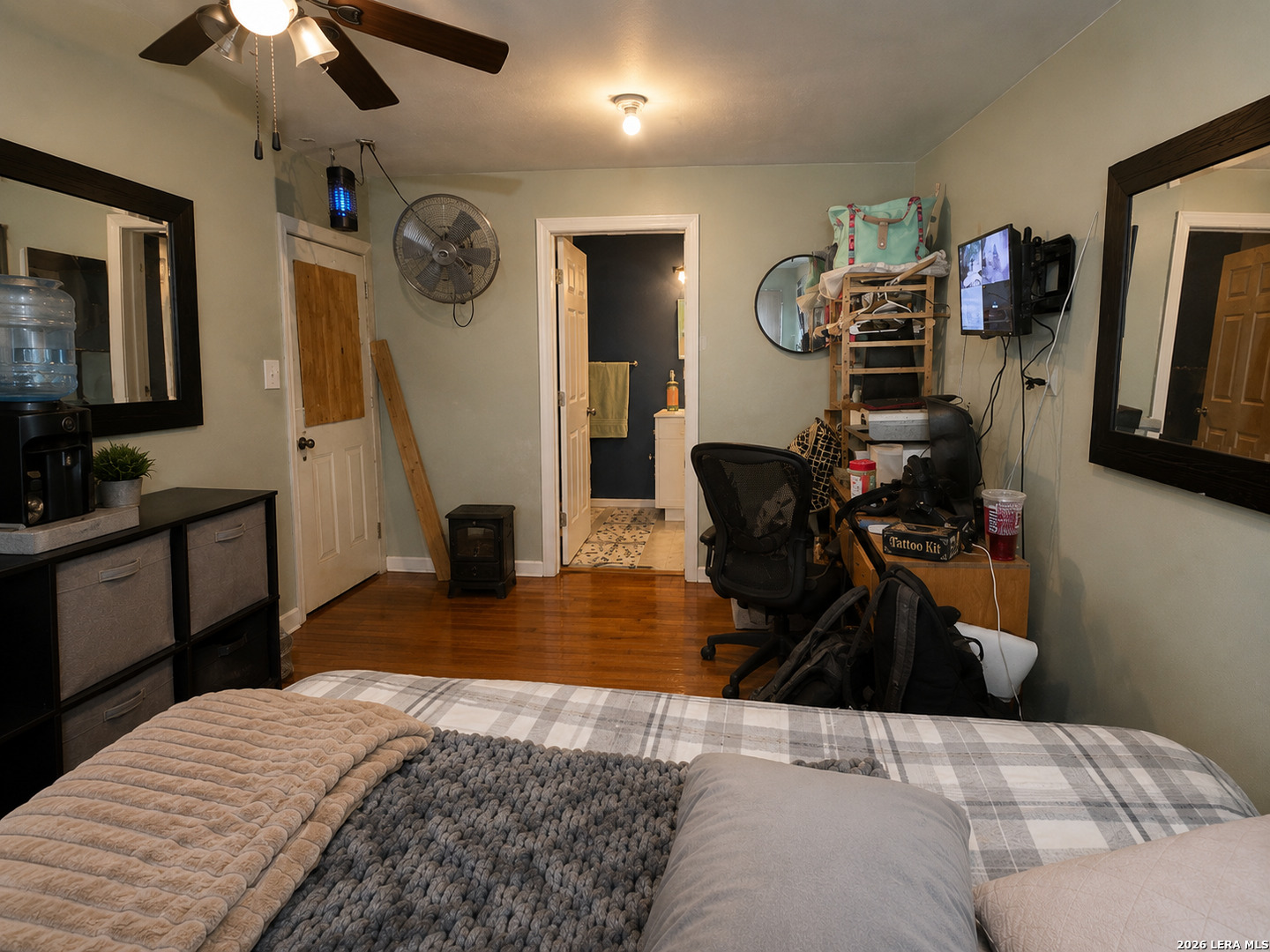 Photo 4