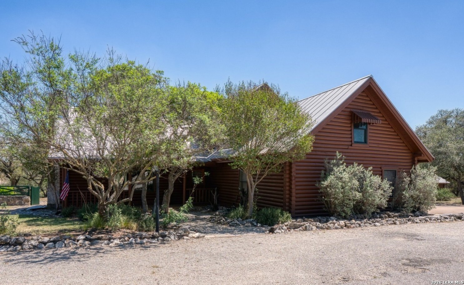 513 River View Dr. — photo 1