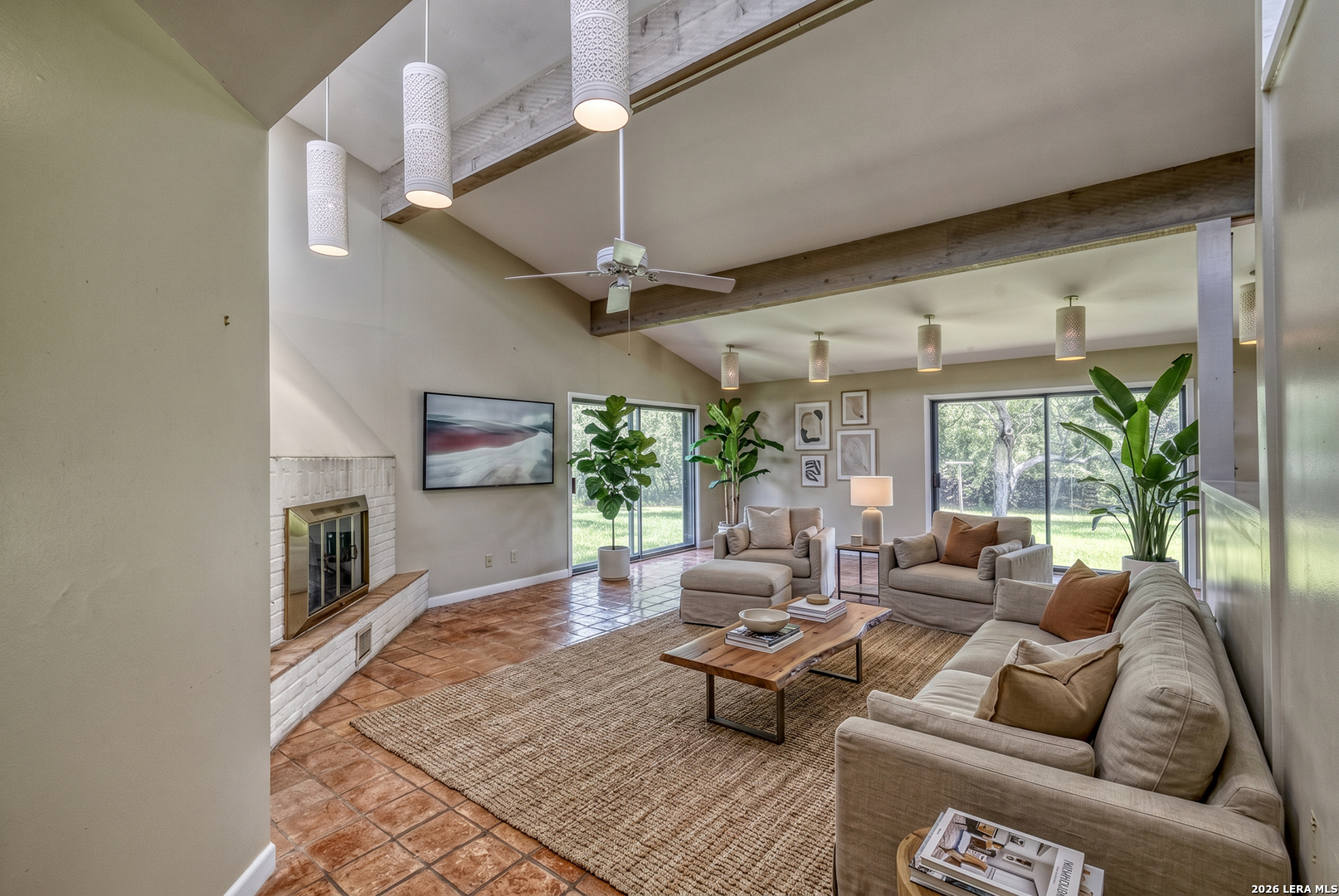 27 Tanglewood Dr — photo 1