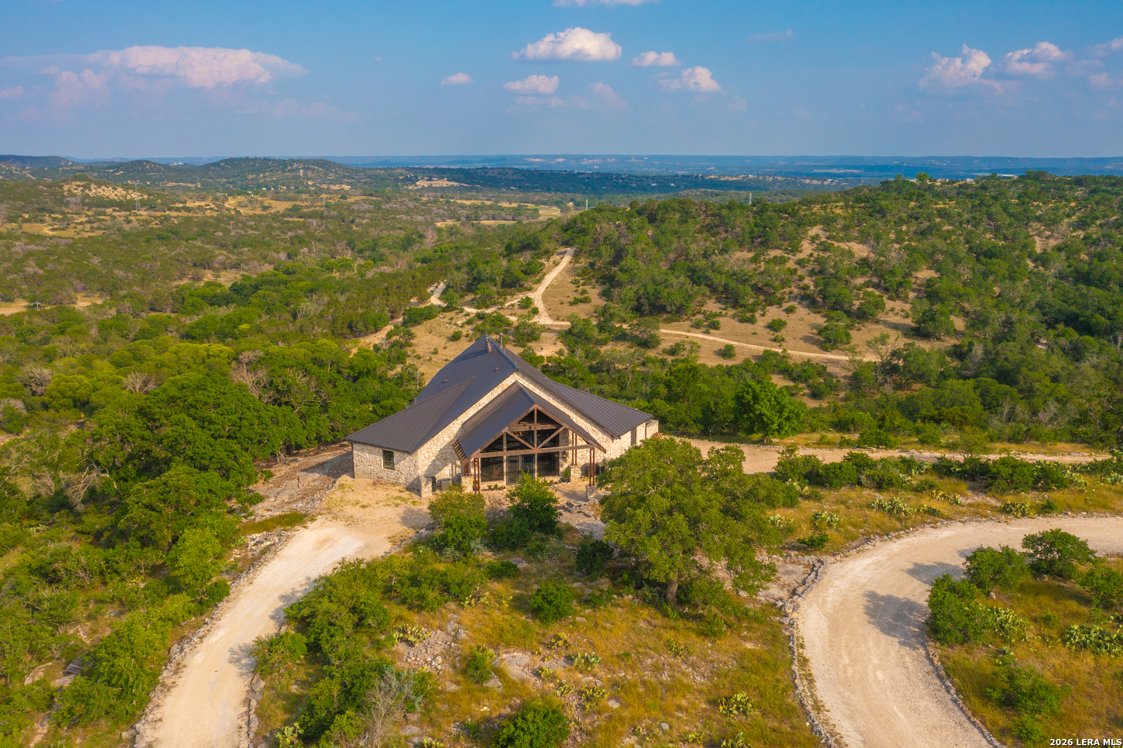 225 Valley View Dr — photo 1