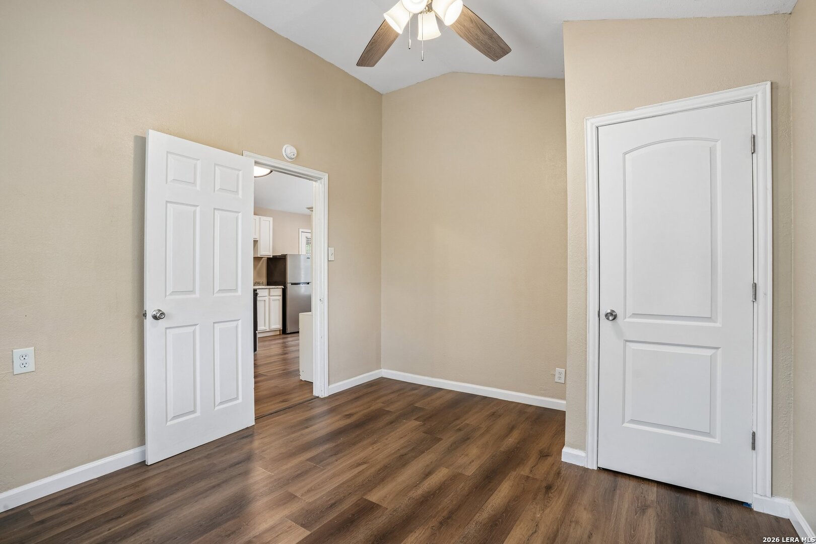2807 Casey Rd — photo 1