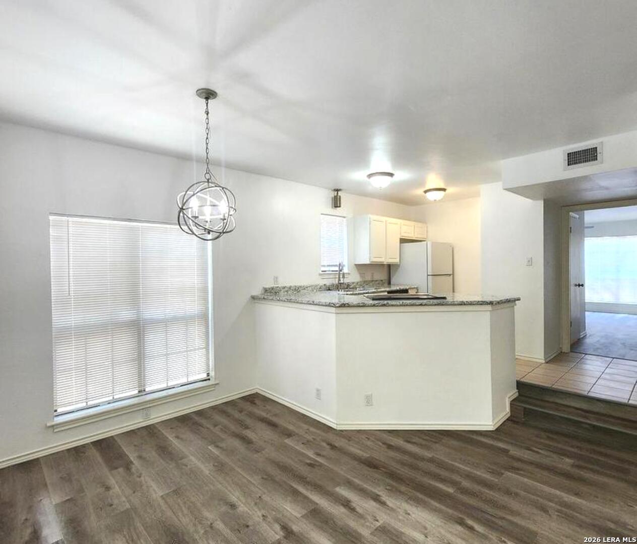 8611 Datapoint Dr — photo 1