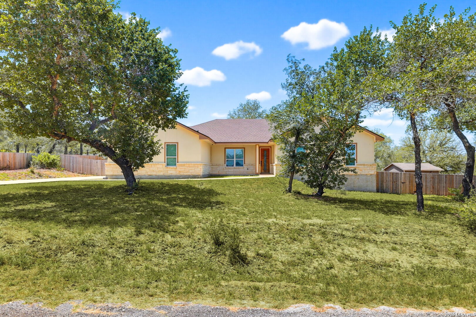 160 Log Cabin Way — photo 1