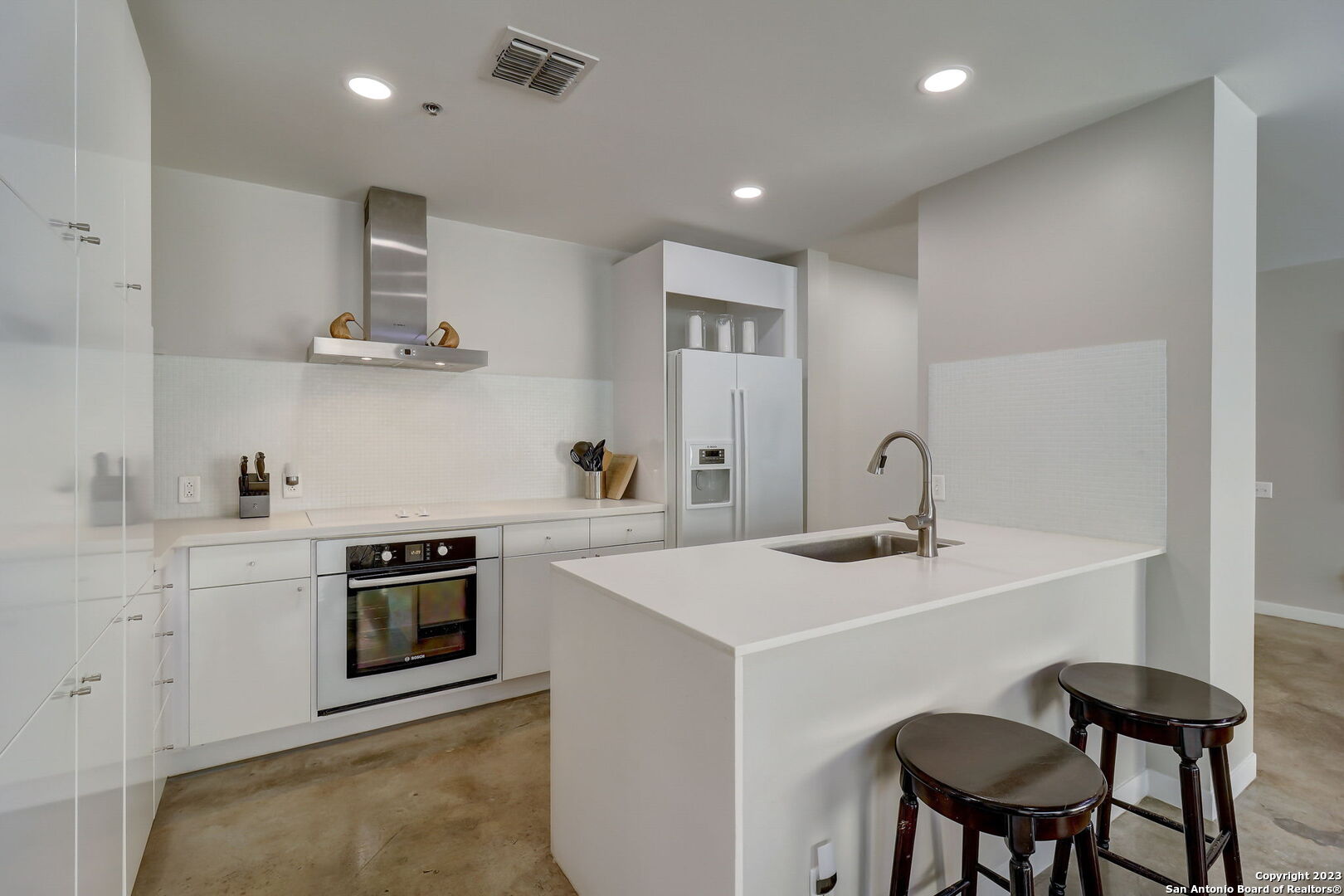 1115 Alamo St — photo 1