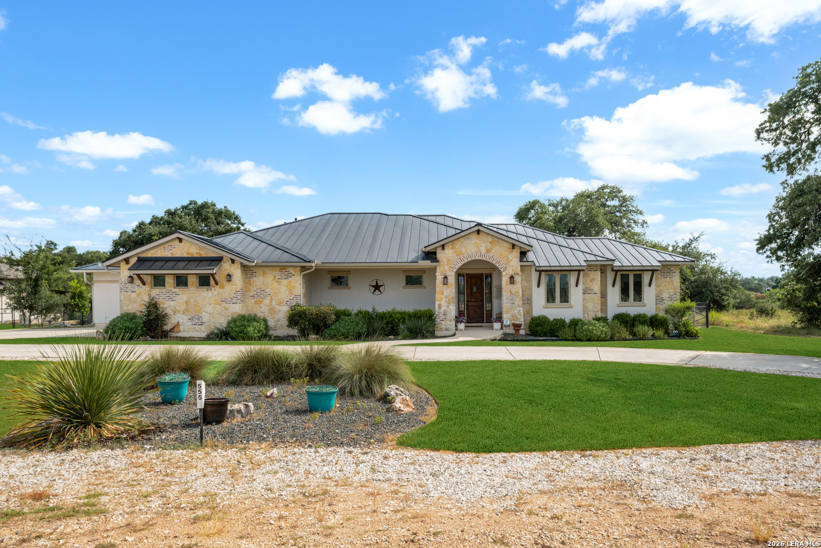 555 Curvatura — photo 1