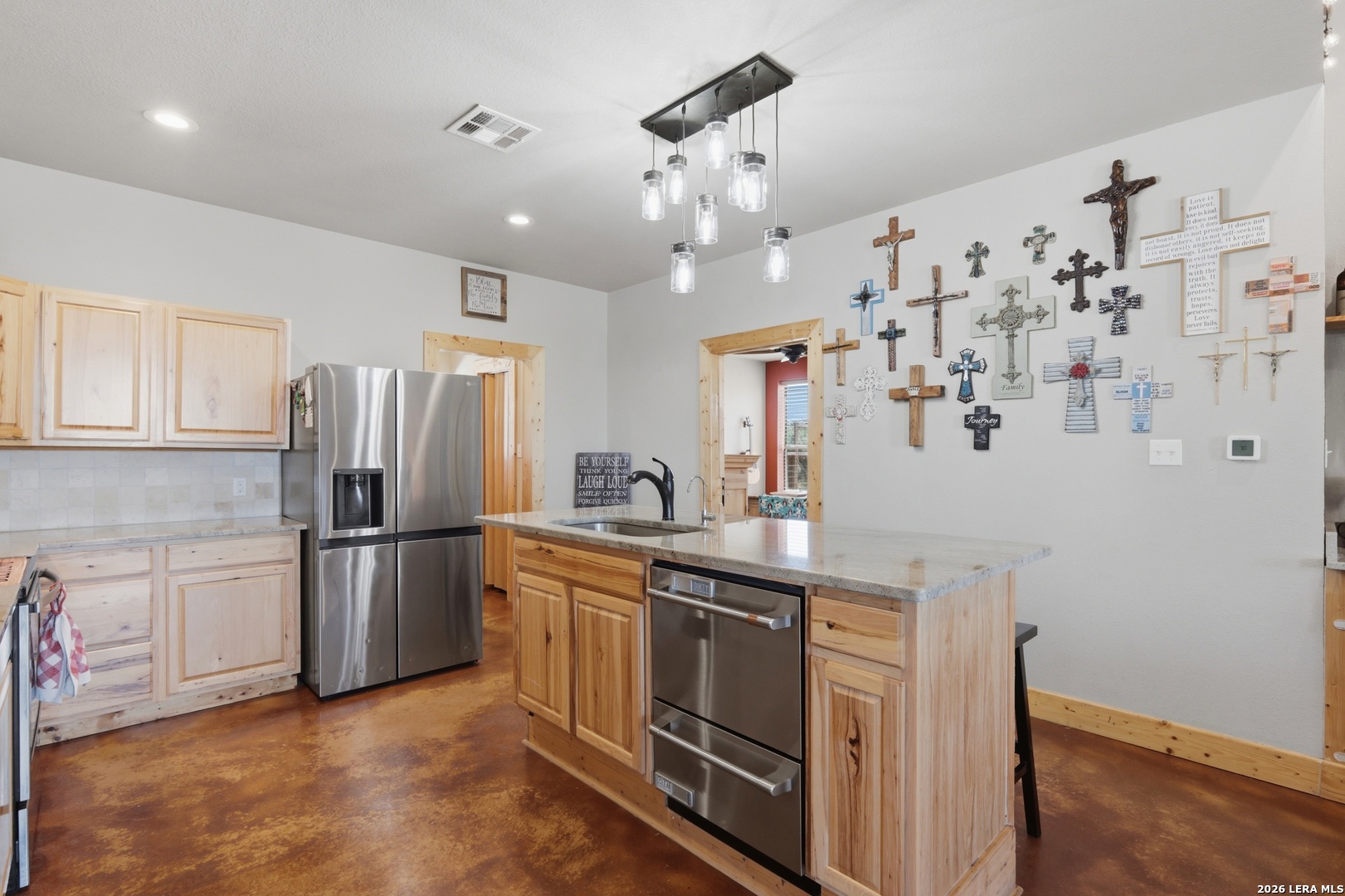 15157 Miller Rd — photo 1