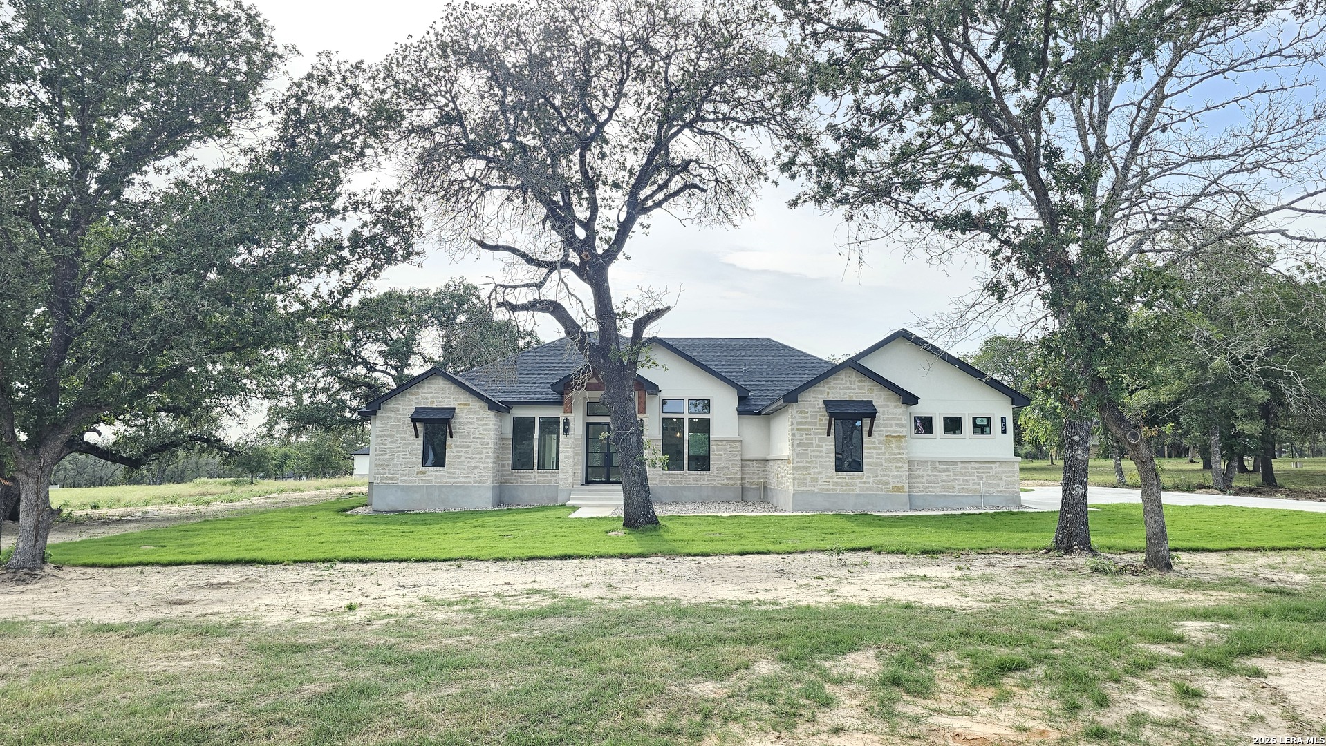 105 Pioneer Trl — photo 1