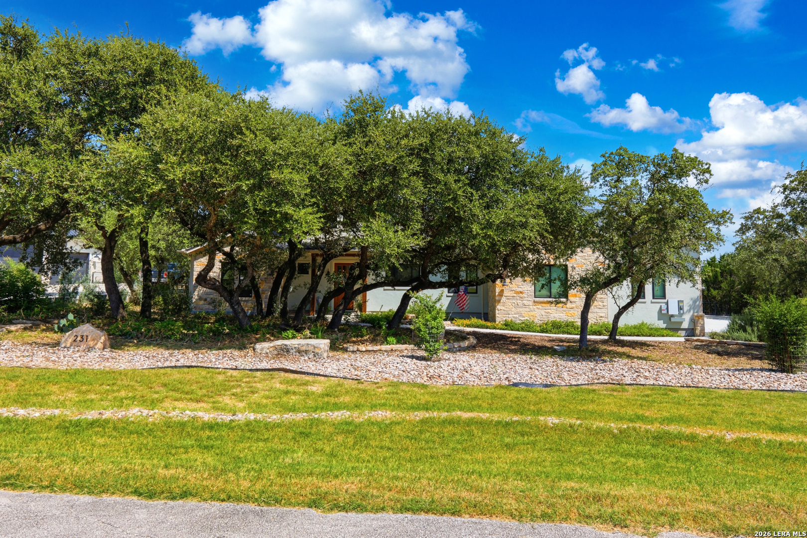 231 River Bend Place — photo 1