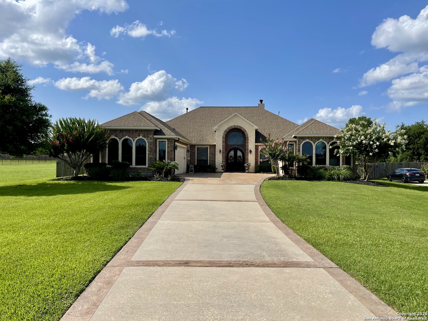 11668 Grandview Dr — photo 1