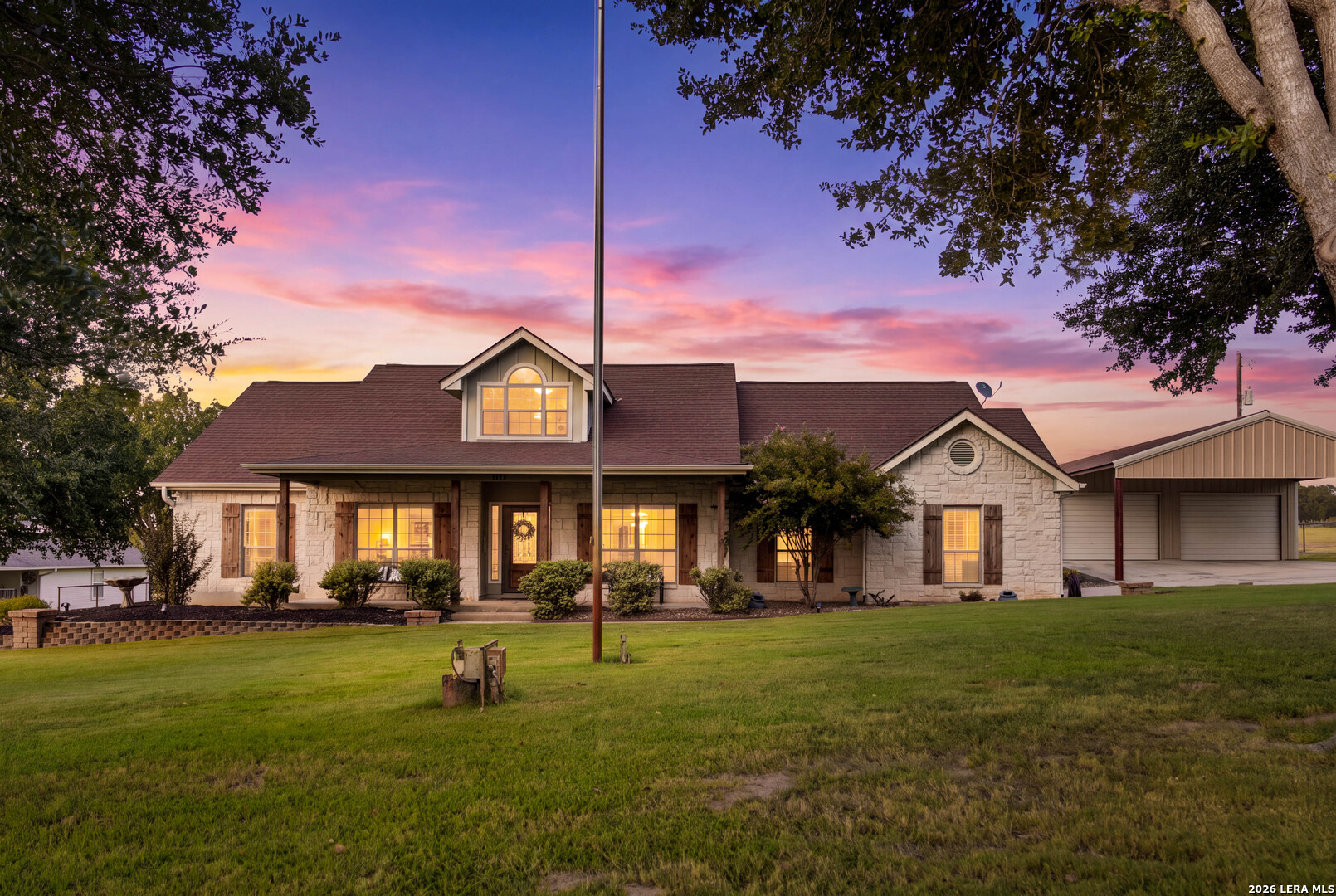 1413 Country Hills Drive — photo 1