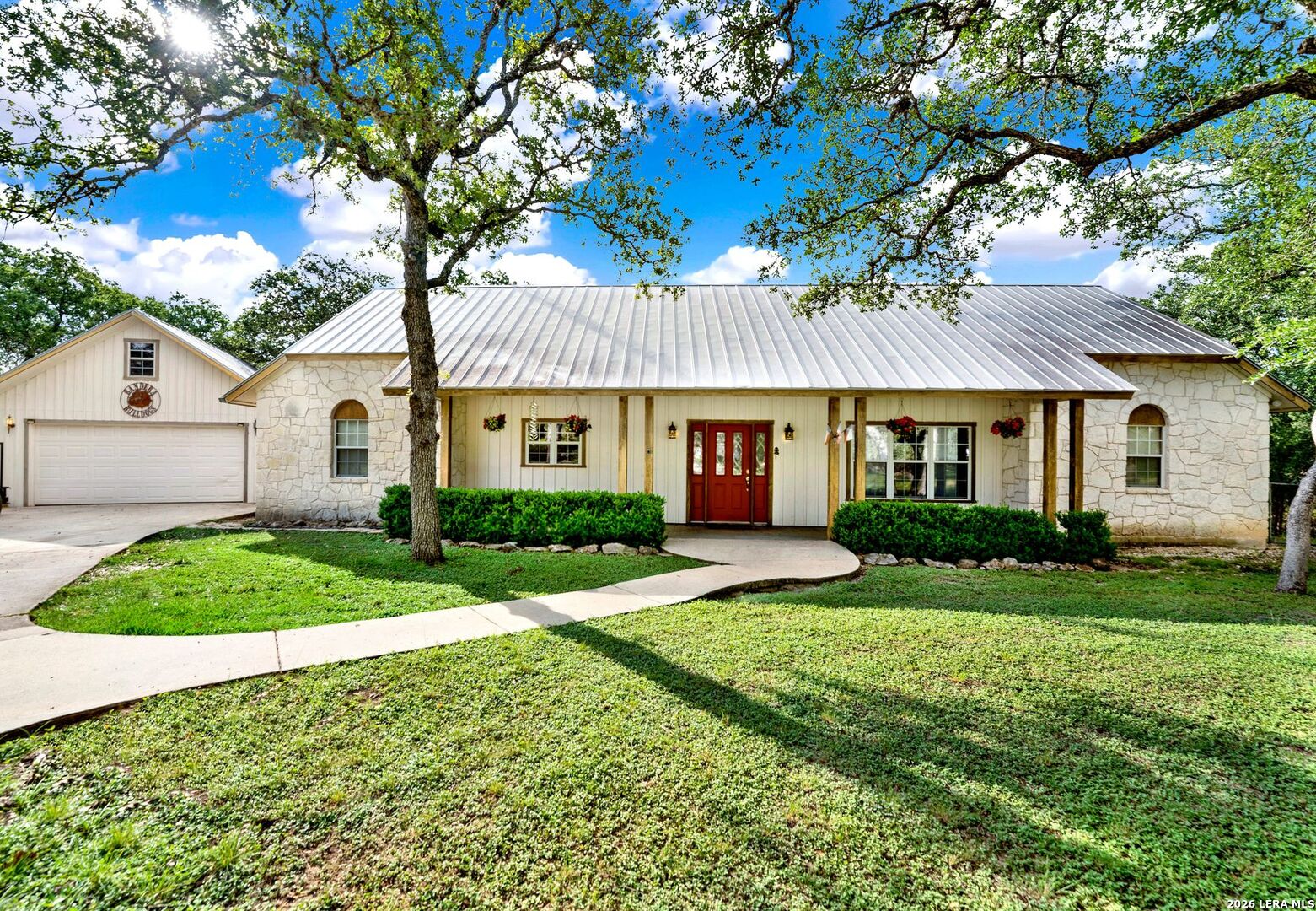 181 Settlers Cir — photo 1