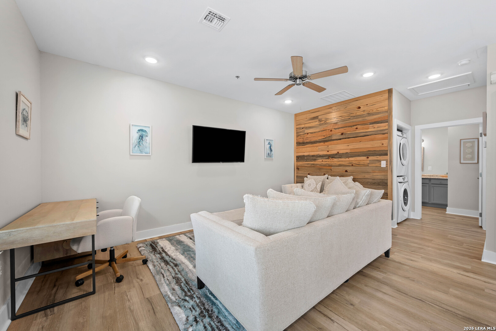2121 FM 3036 — photo 1