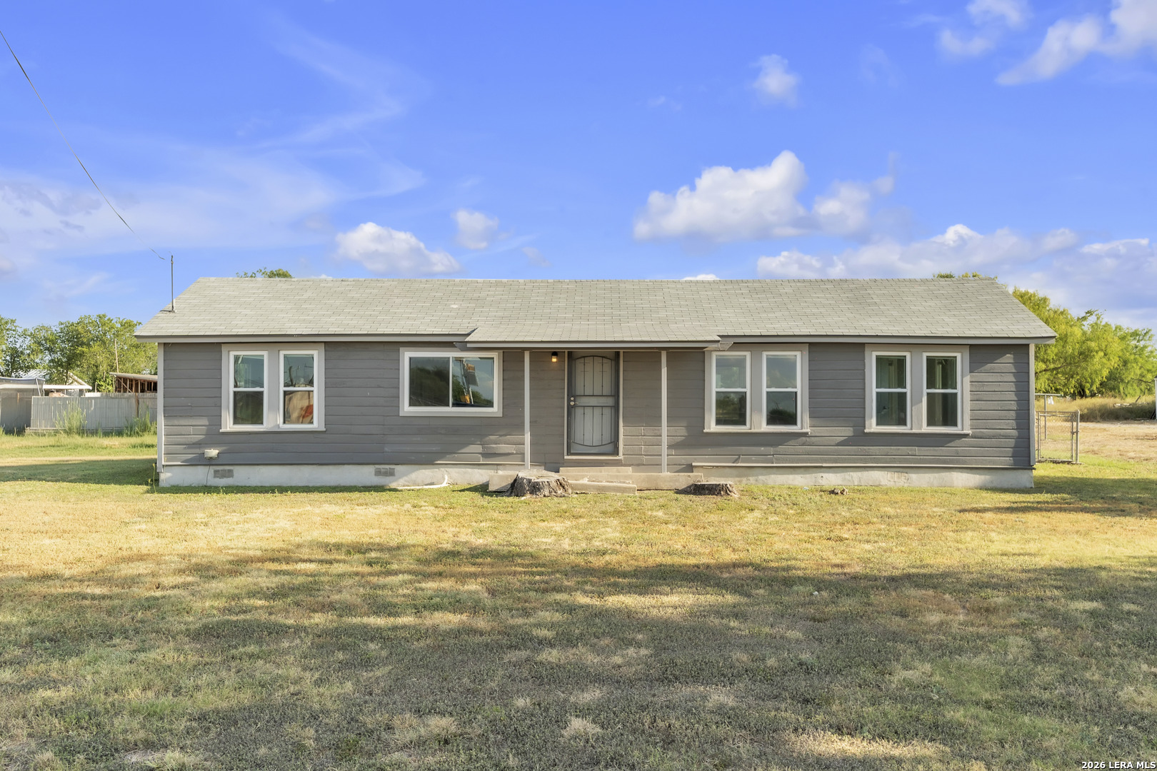 622 Gillette — photo 1