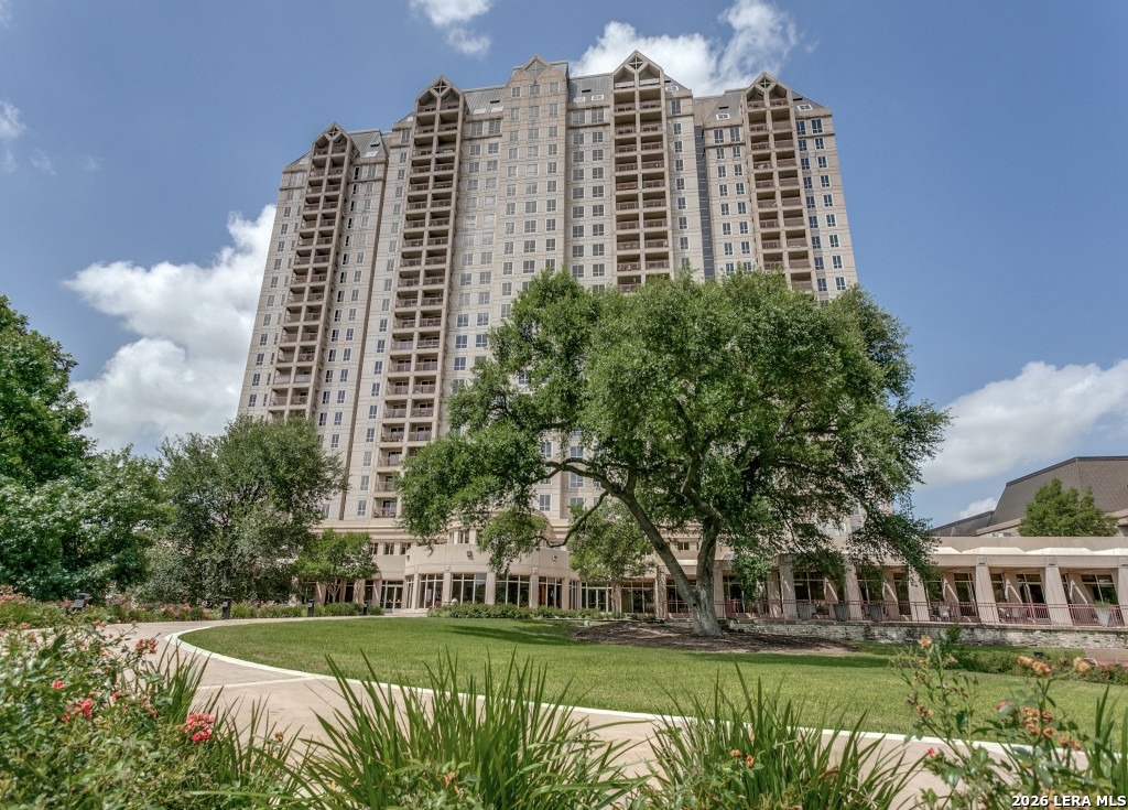 1 Towers Park Ln — photo 1