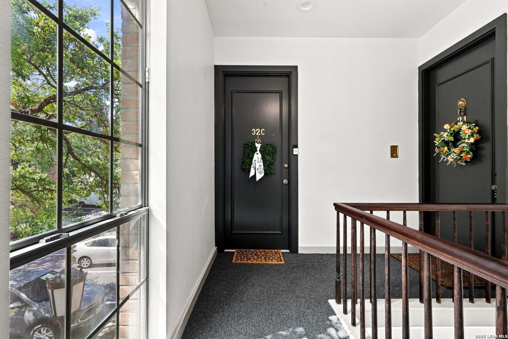7711 Broadway — photo 1