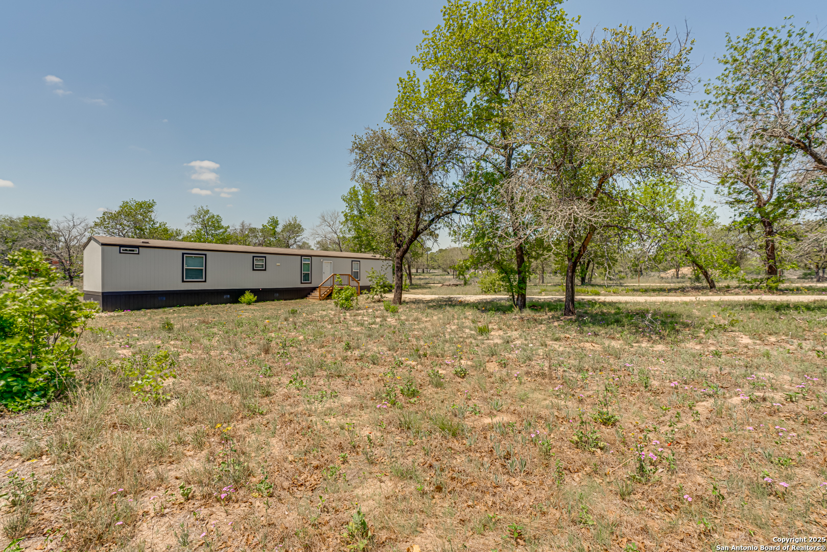 78 Spanish Oak Rd — photo 1