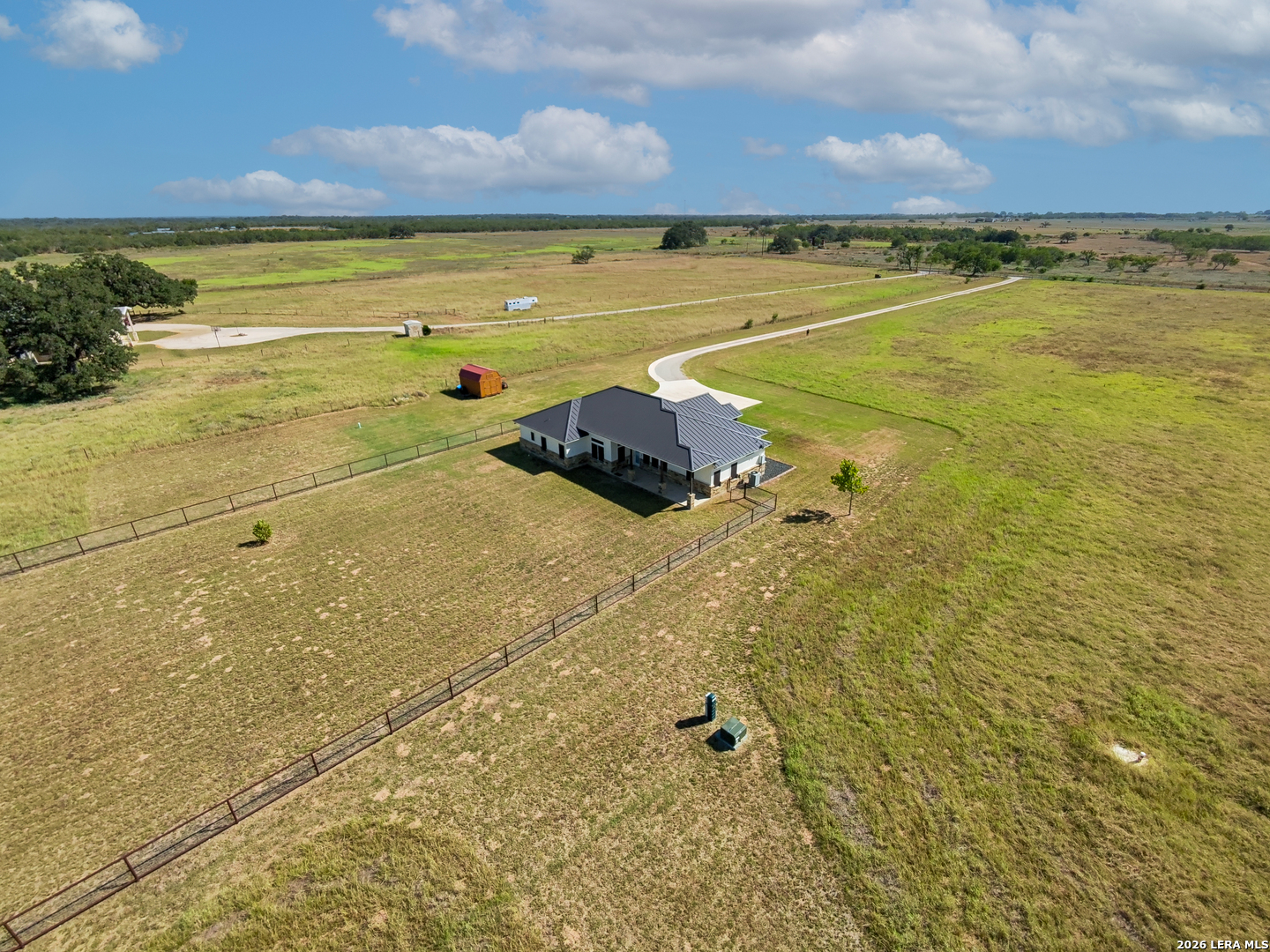 2347 Crane Rd — photo 1