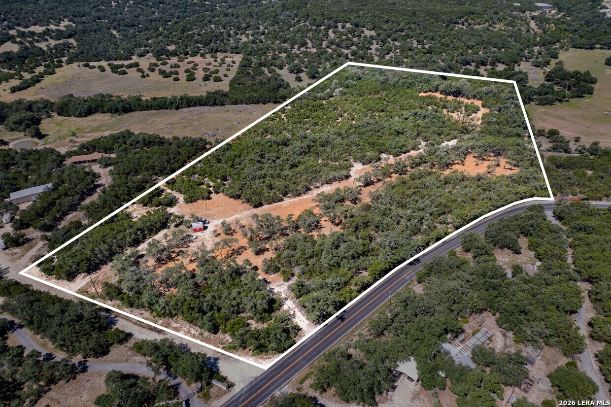 1515 Old Boerne Rd — photo 1