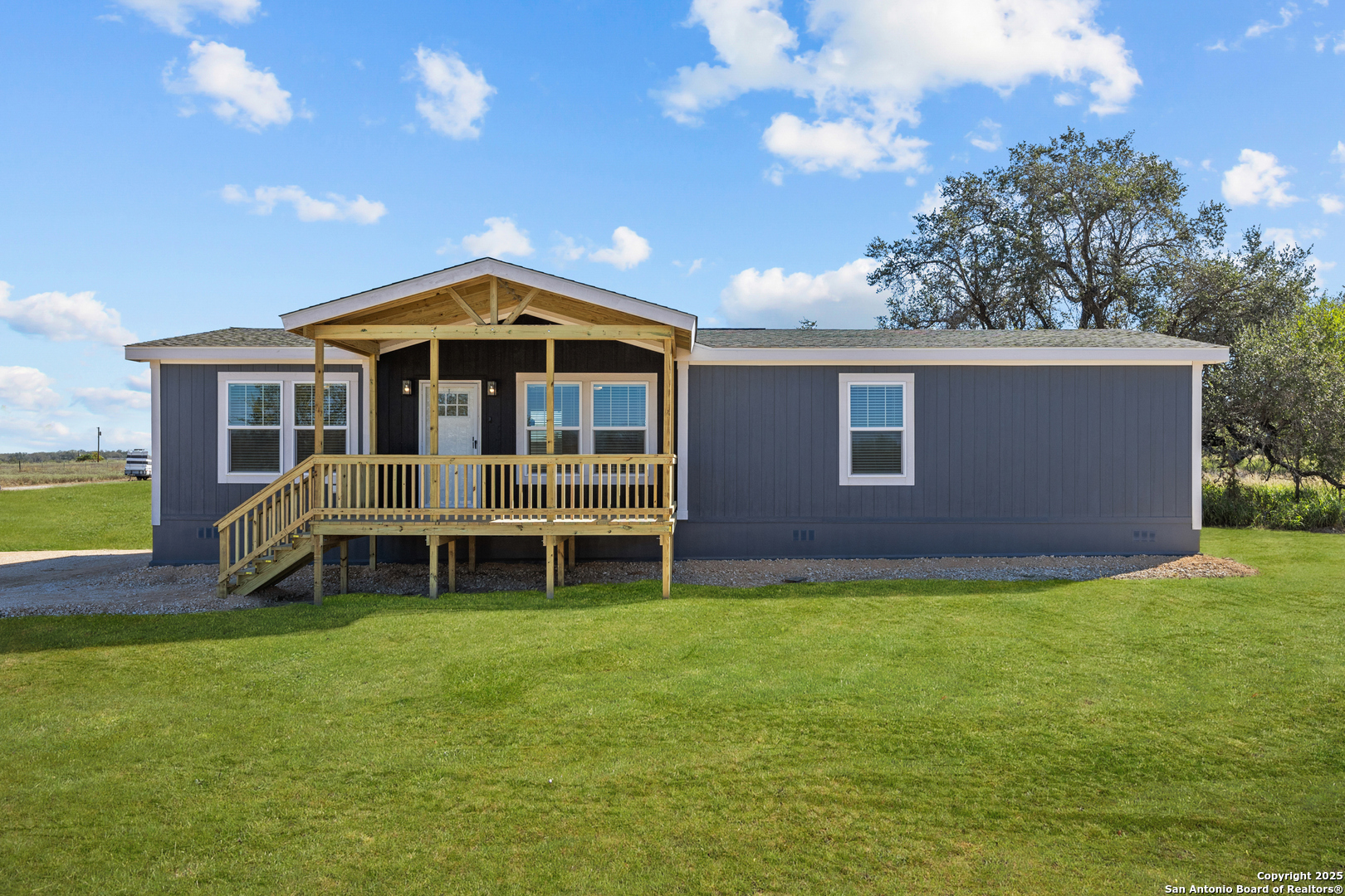 2240 Stevens Rd — photo 1