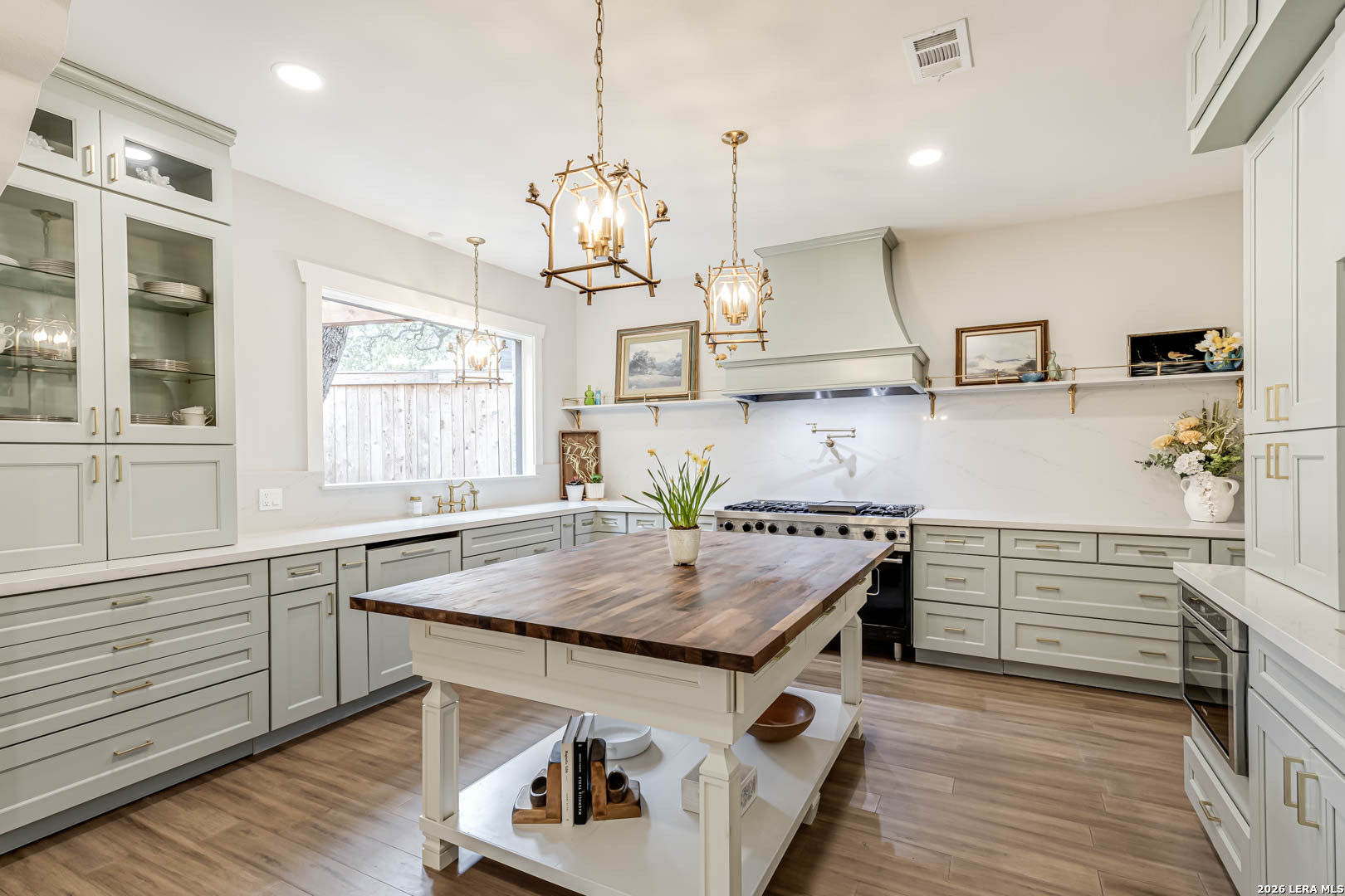 7110 Poniente Ln — photo 1
