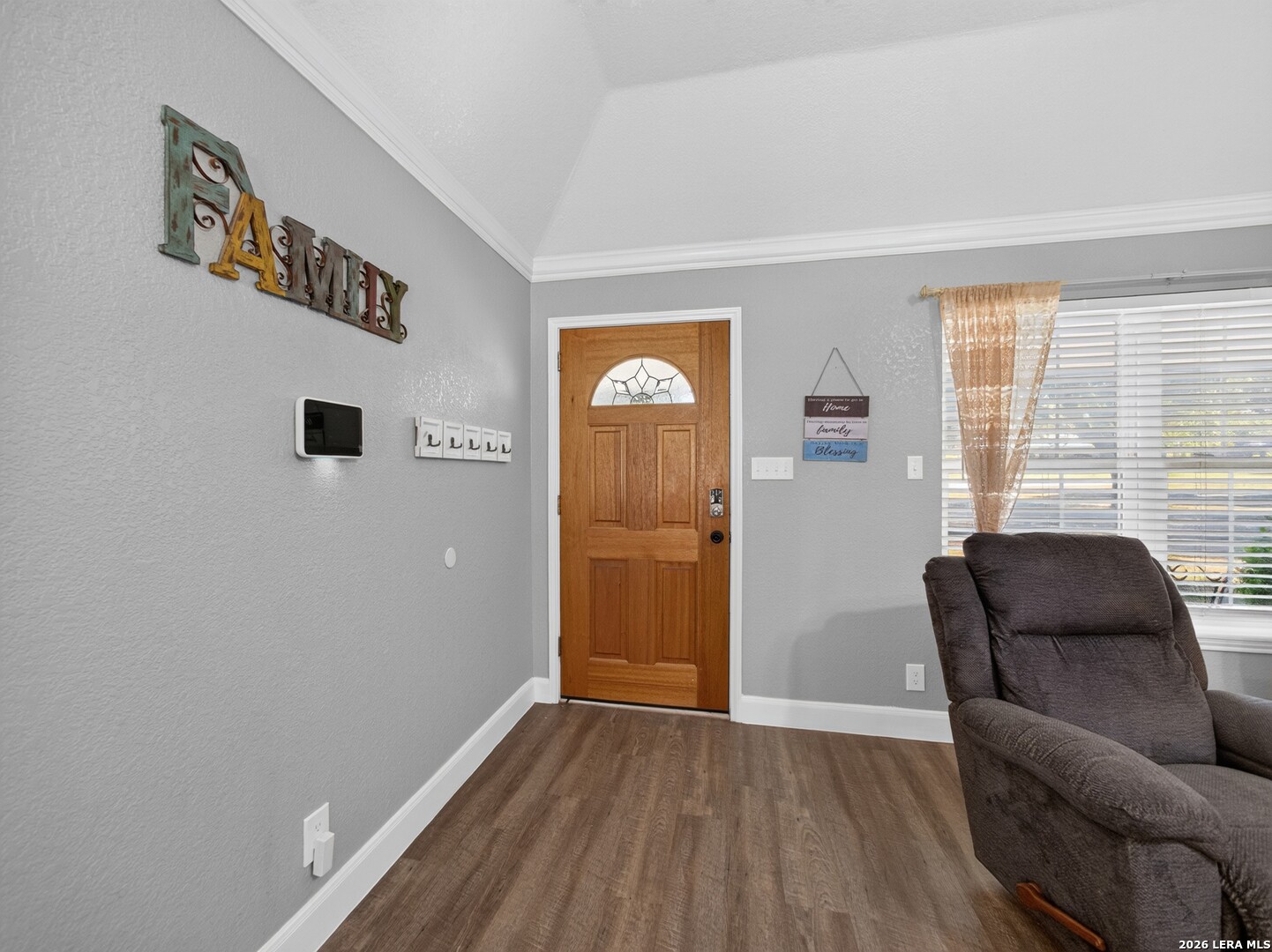 206 Deer Ridge Dr — photo 1