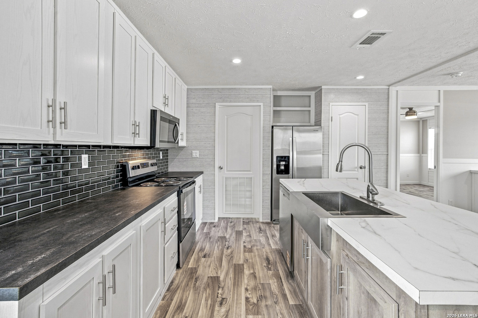 872 Main Loop Rd — photo 1