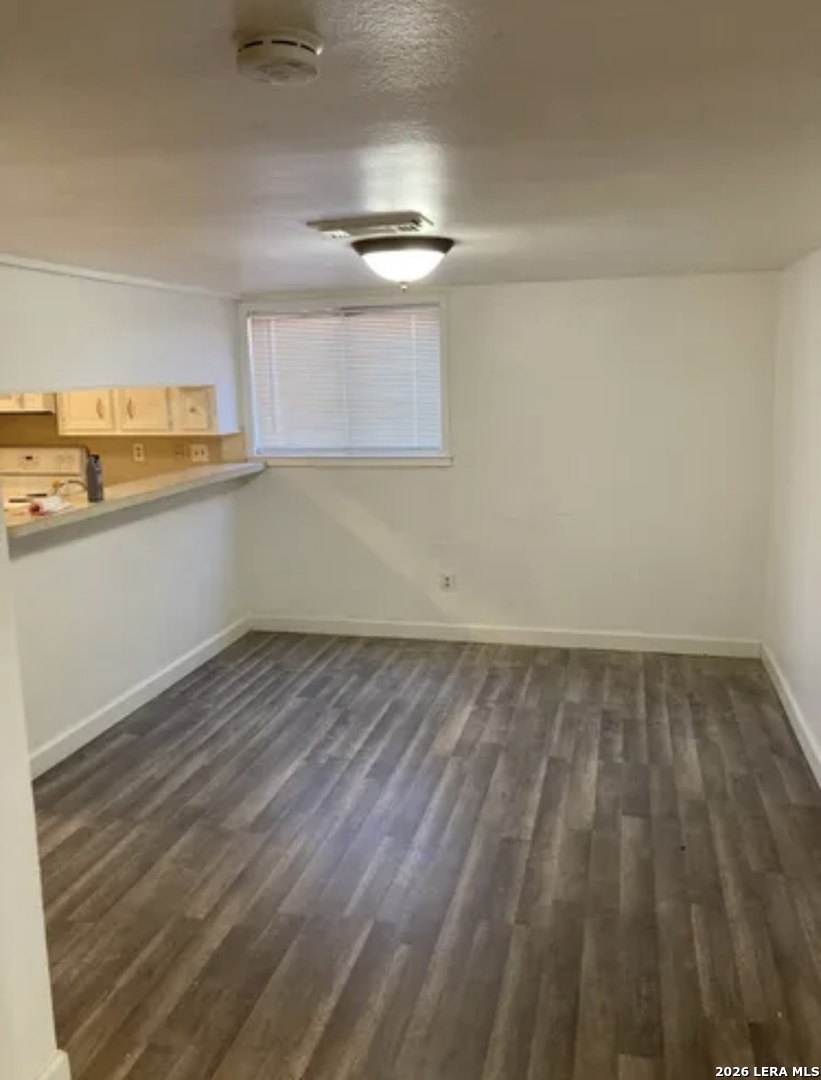 195 Gallagher Dr — photo 1