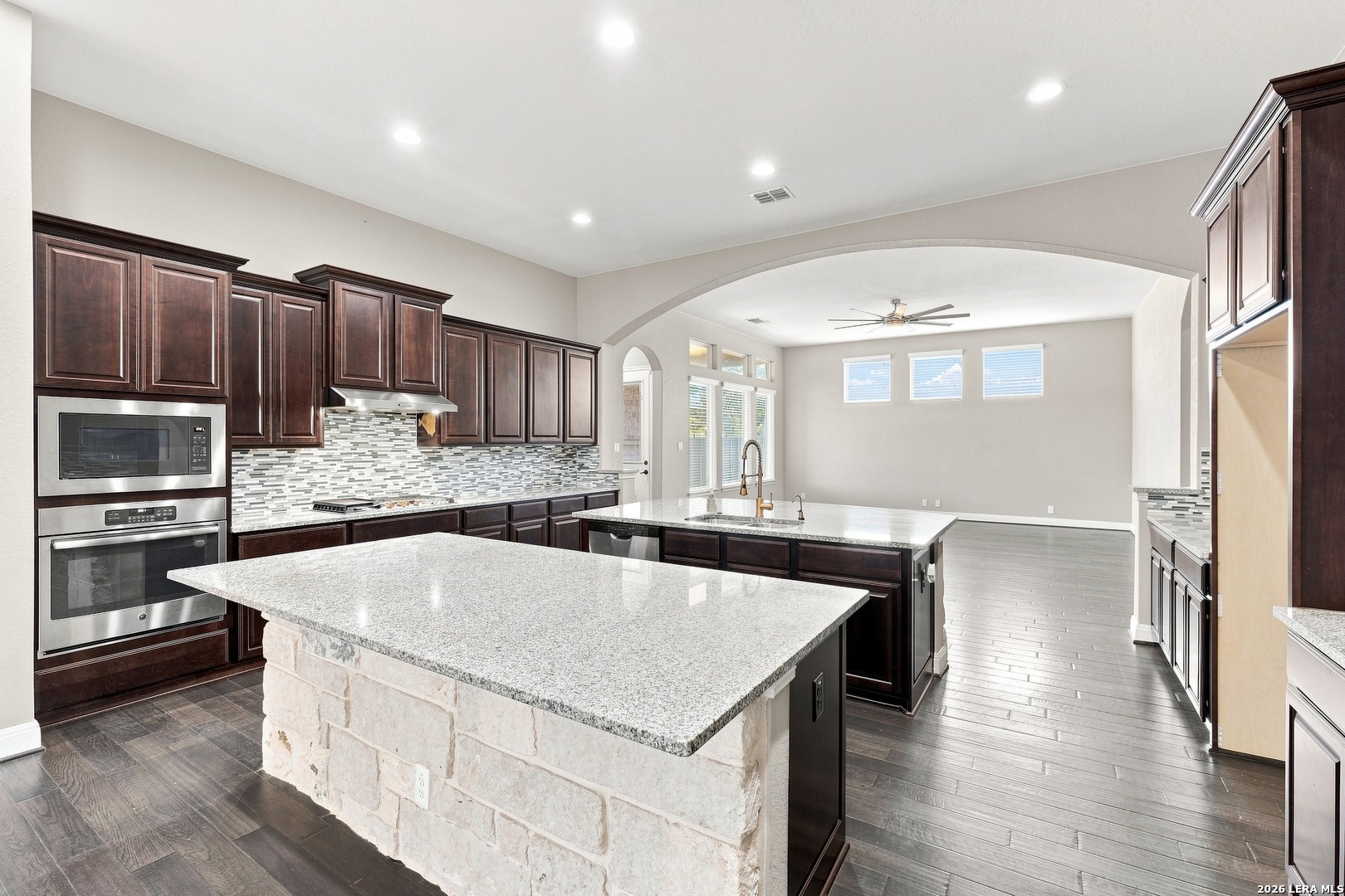 5676 High Forest Dr — photo 1