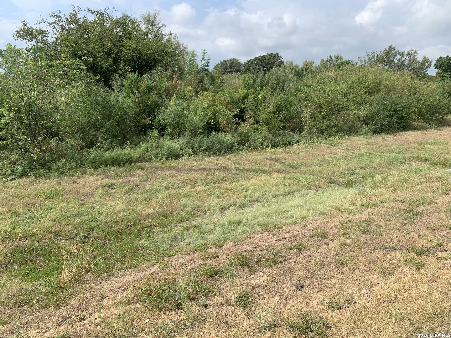 00 CR 5216 — photo 1