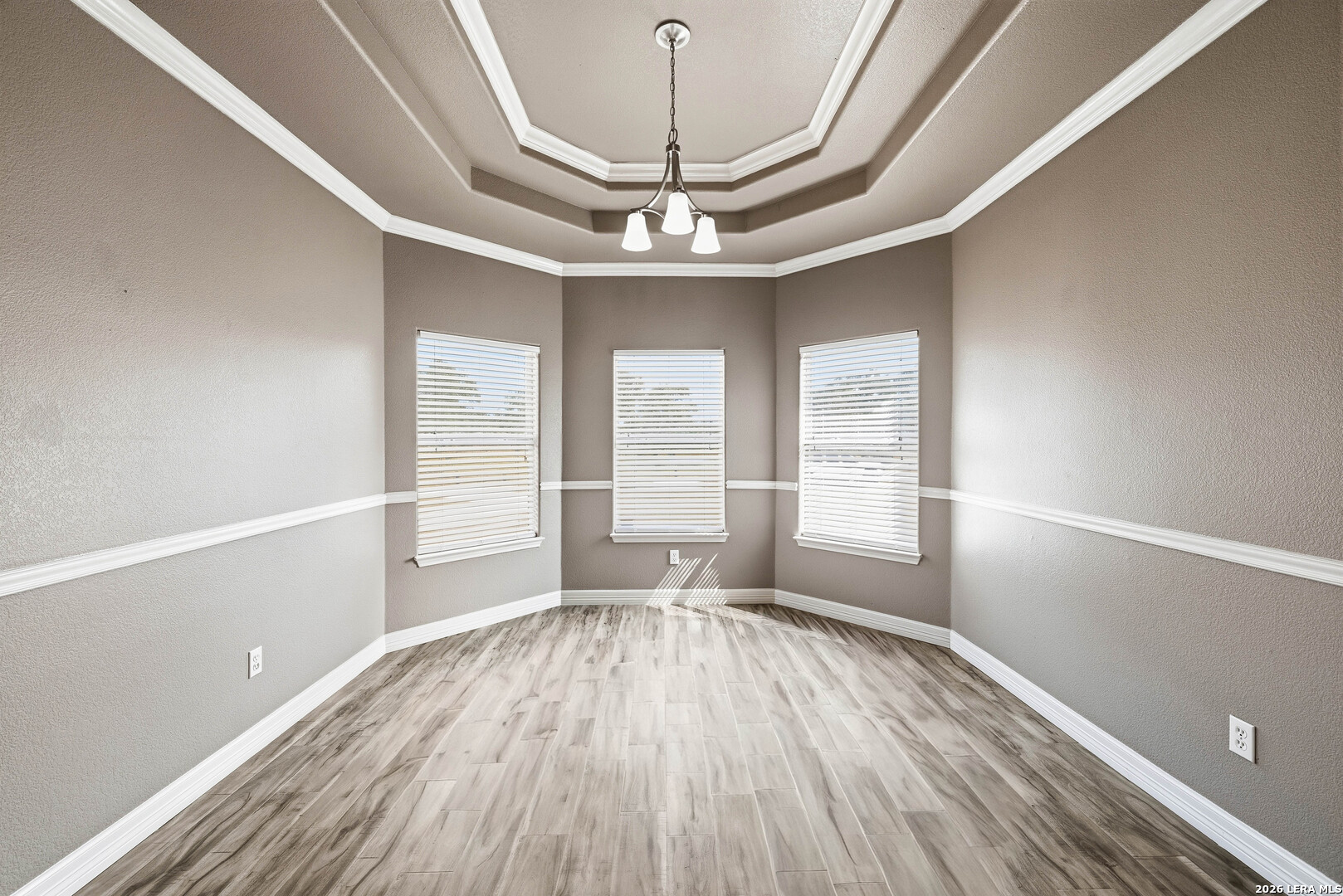 353 Big Oak Dr — photo 1