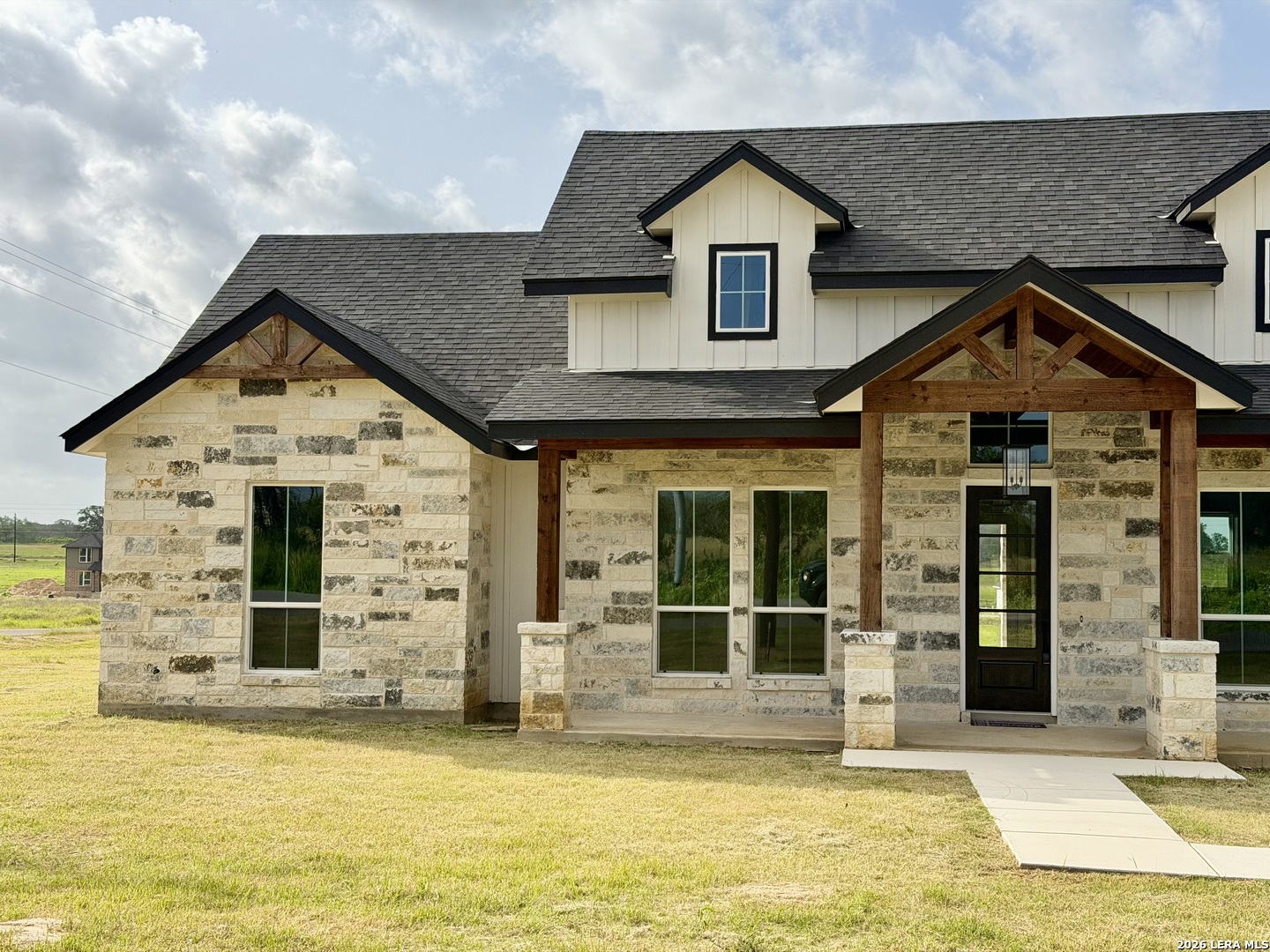 712 County Road 320 — photo 1